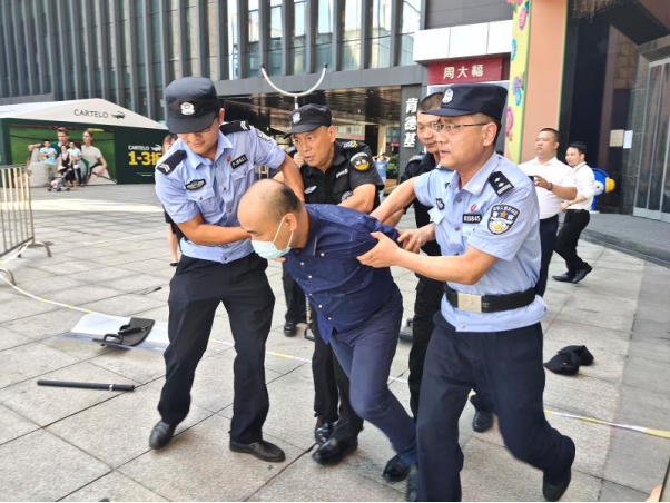 长沙市威龙保安服务有限公司,威龙保安服务,长沙保安公司,湖南保安服务,银行保安,安保公司,明星安保